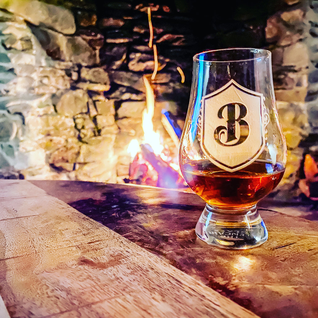The Best Presents for Your Whiskey Lover This Holiday Season From Crystal Imagery