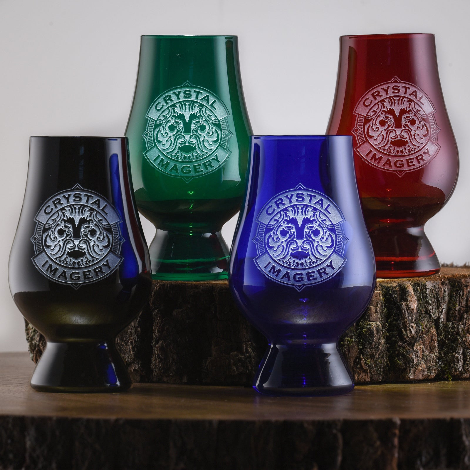 Treat Yourself to Elegance in the New Year with Crystal Imagery Whiskey Glasses