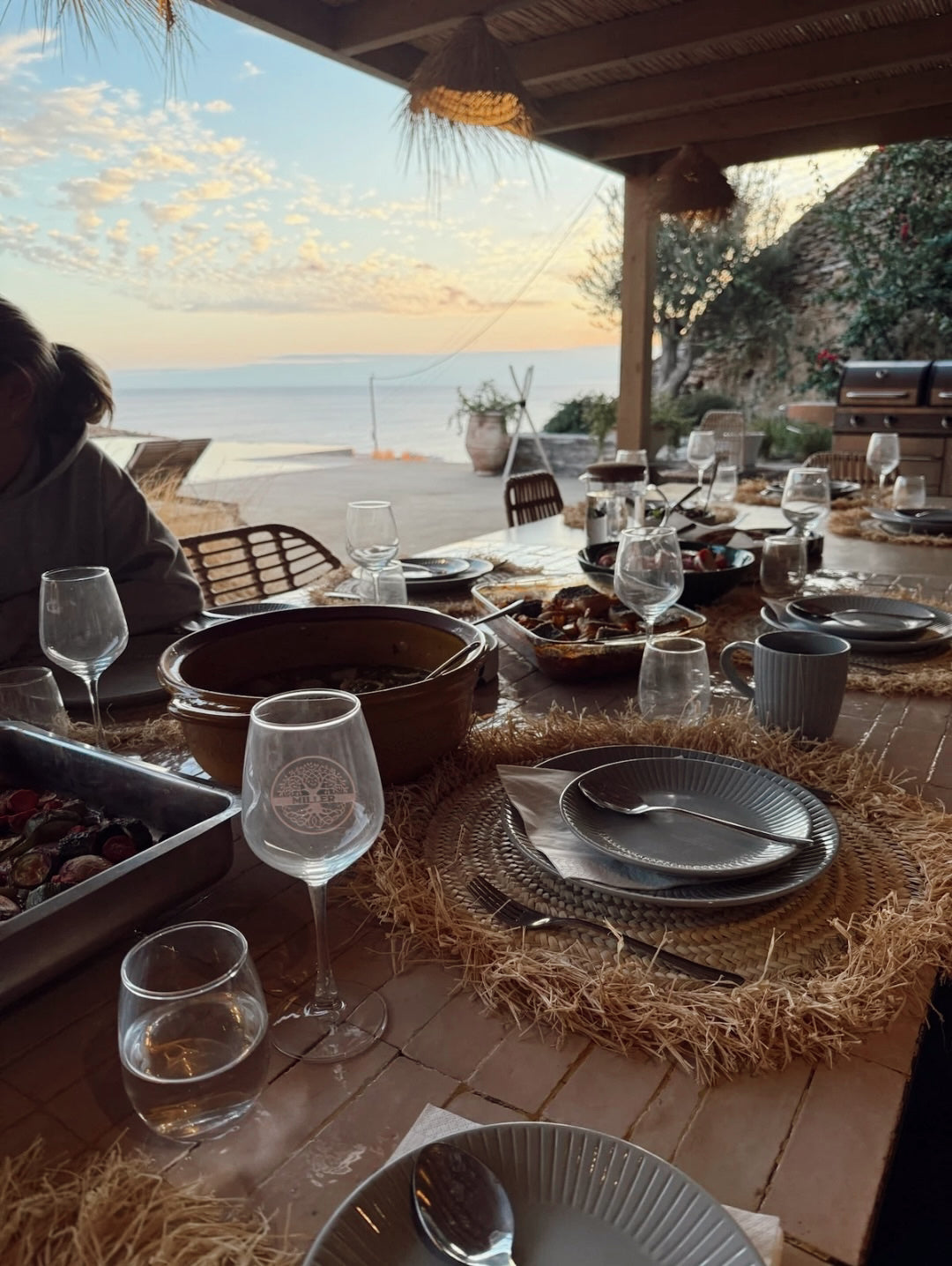 How to Set a Table for a Dinner Party (Simple but Elevated)