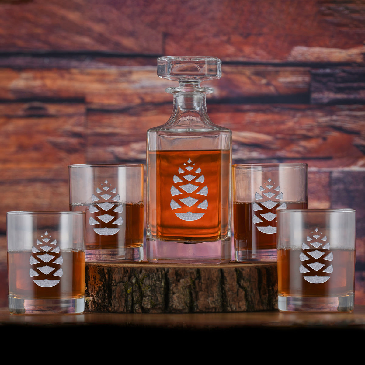 Pinecone Engraved, Decanter &amp; Glasses, Gift Set