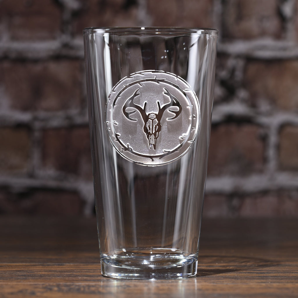 Engraved European Mount Deer Skull Pub Pint Beer Glass