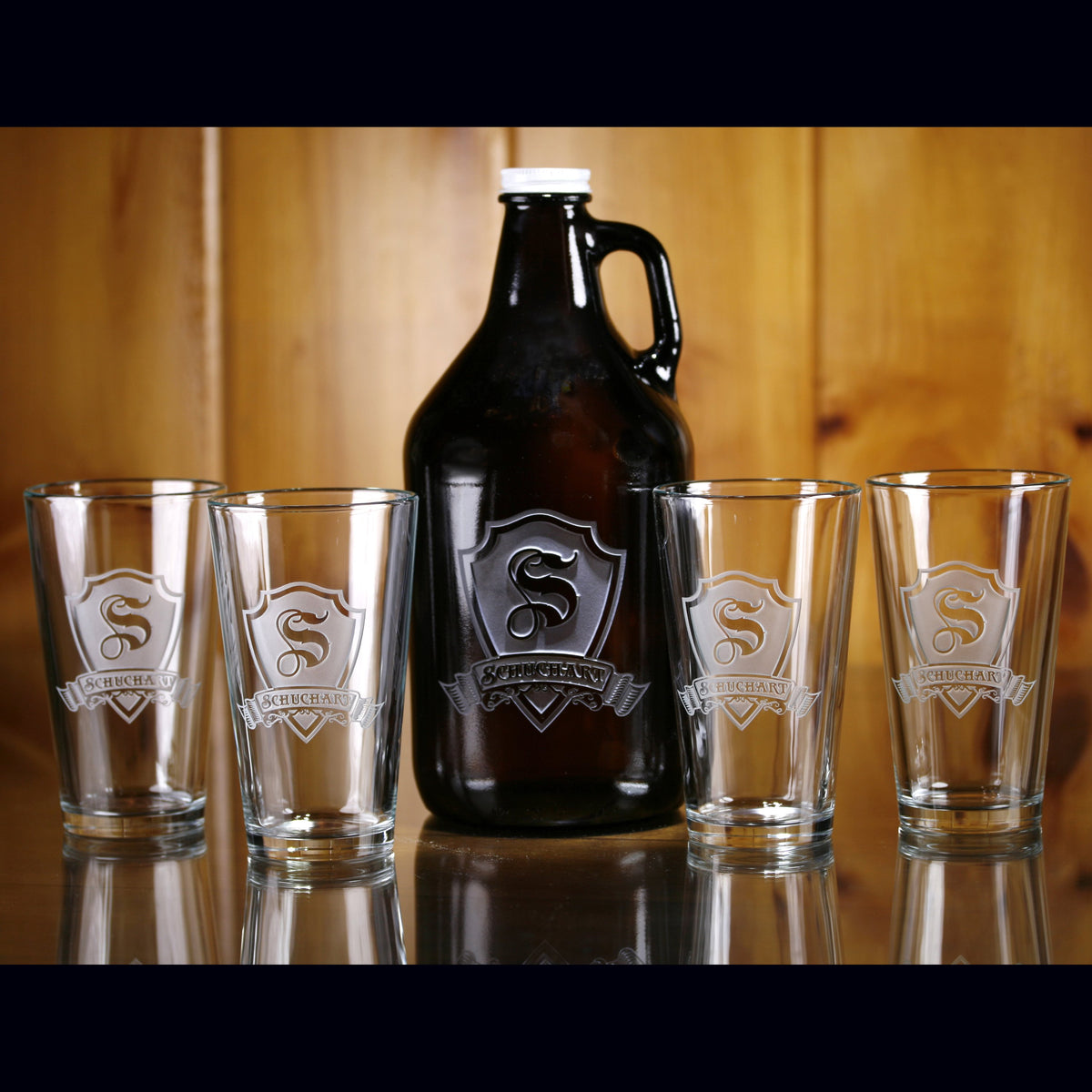 Beer Growler. Pint Pub Glass Set